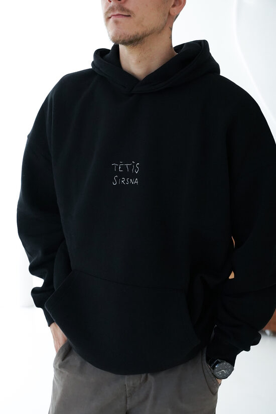 CITS IZŠUVUMS UZ HOODIE